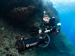 Diver using a Seacraft FUTURE DPV underwater