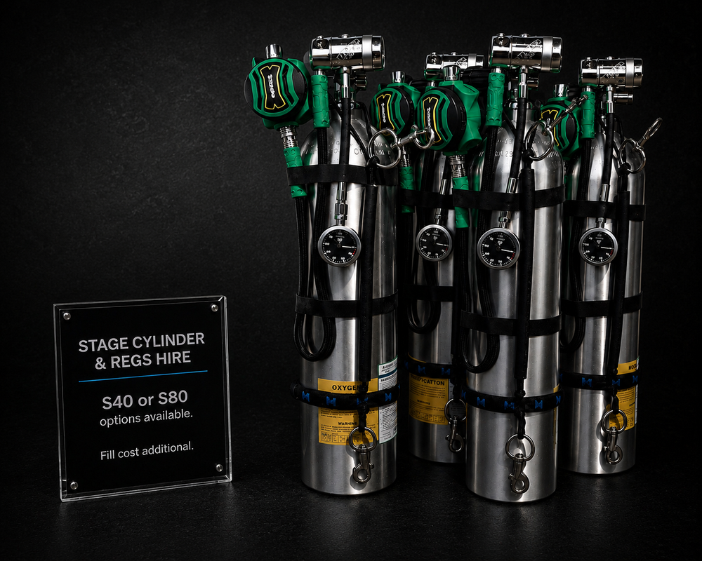 Stage cylinder and regulator setup for technical diving