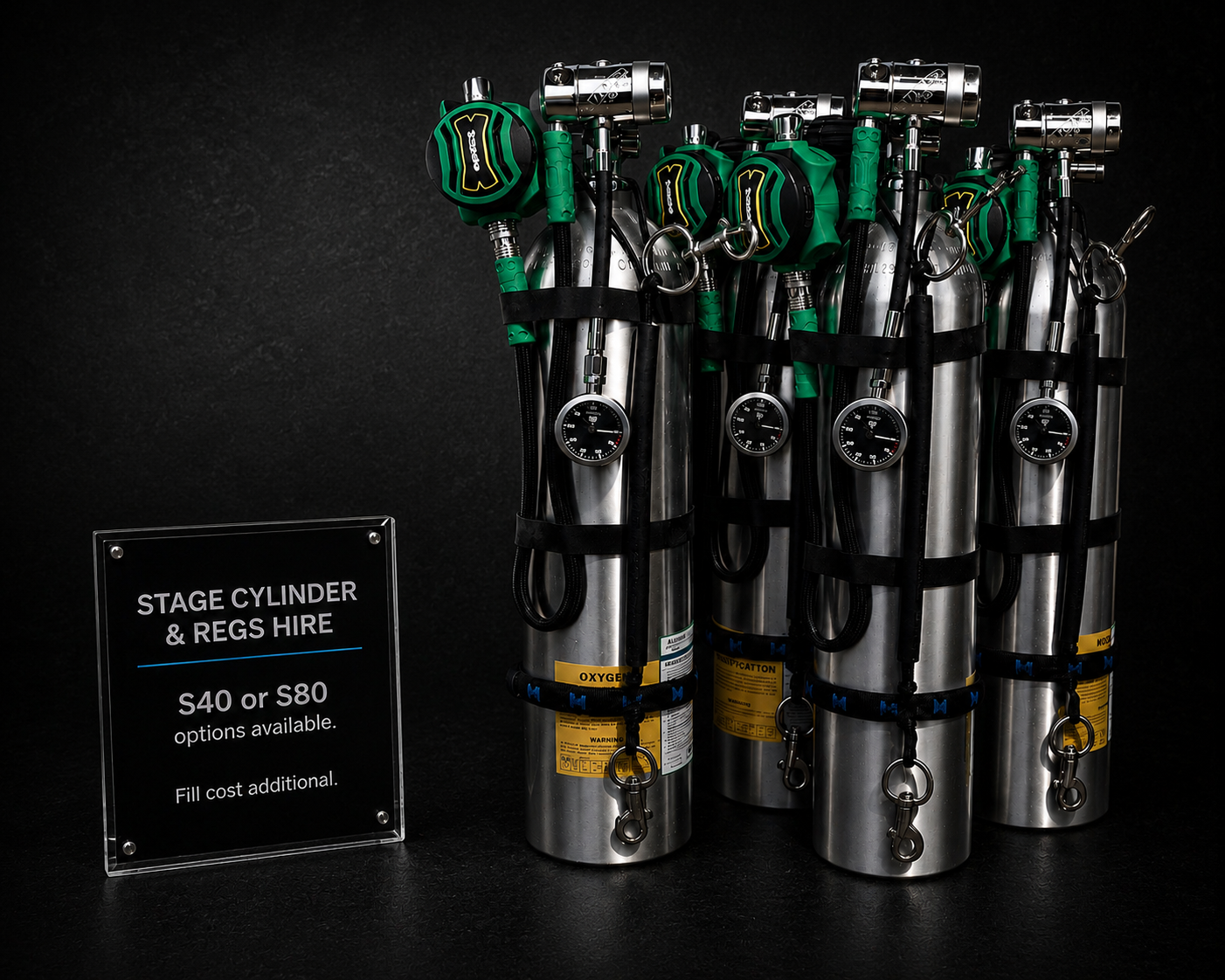 Stage cylinder and regulator setup for technical diving